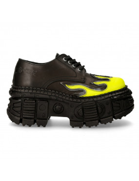 Zapatos negros plataforma color llama amarilla fuego