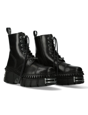 Botas estilo militar de vestir negras de piel